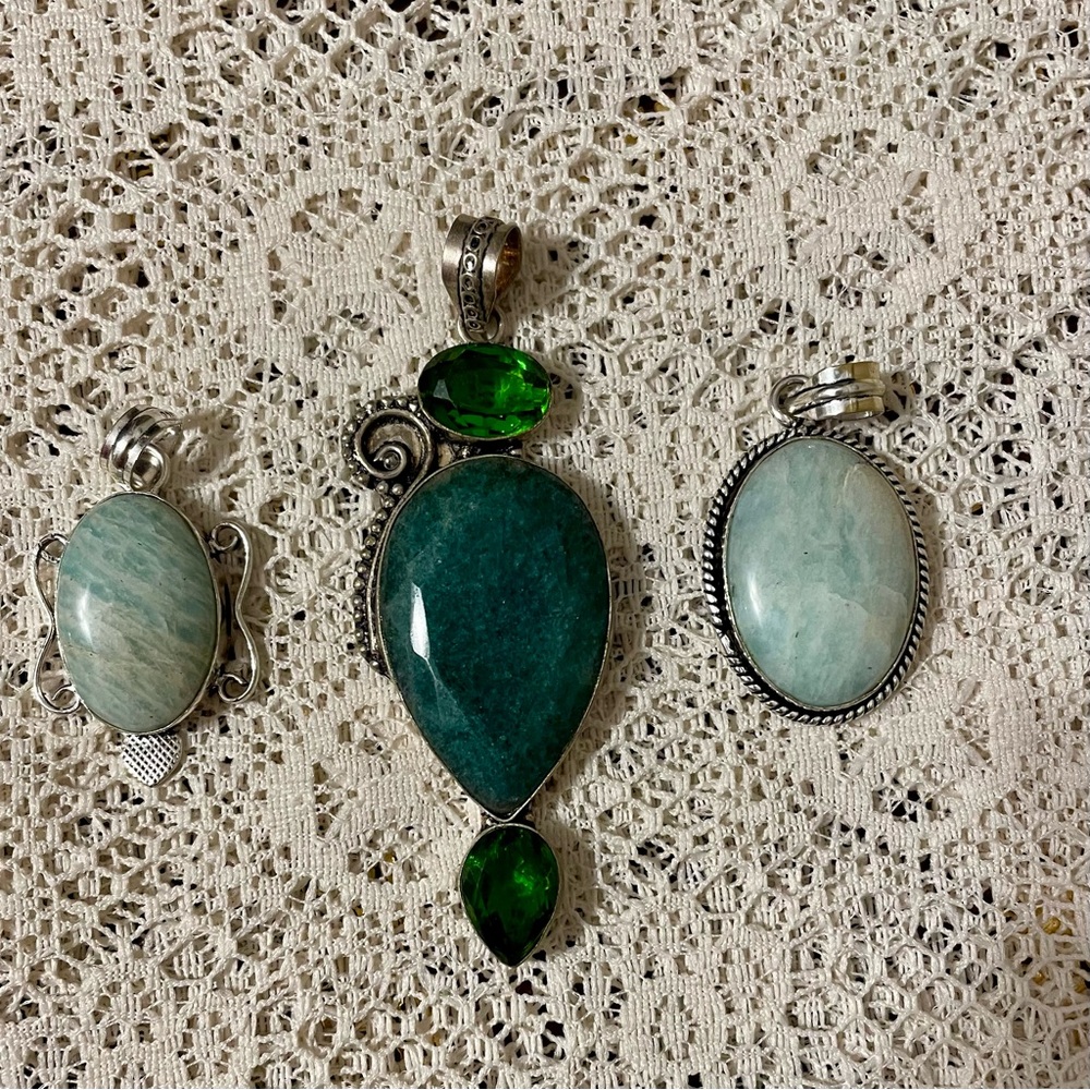 Stone Pendant Lot Untested Green Blue